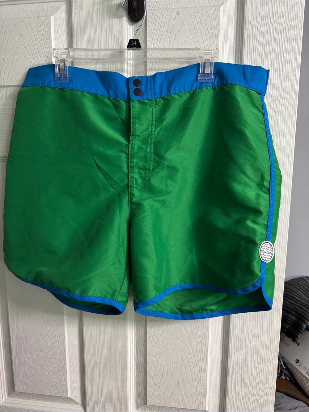 Chubbies XL men’s Green swim Shorts with Blue Trim, no liner